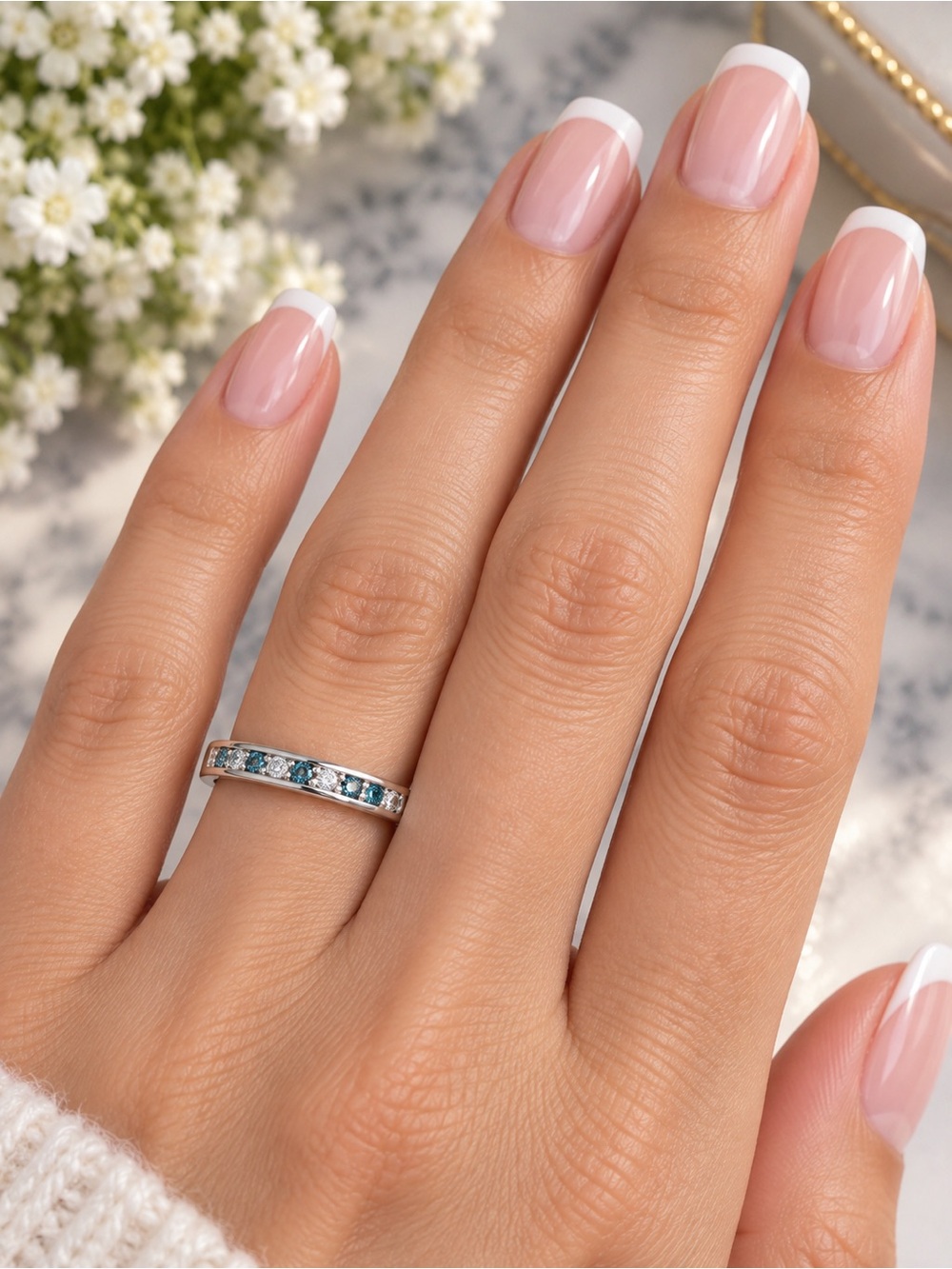14K Solid White Gold Natural Blue Diamond Wedding Band Ring .20 CTW Size 5.5
